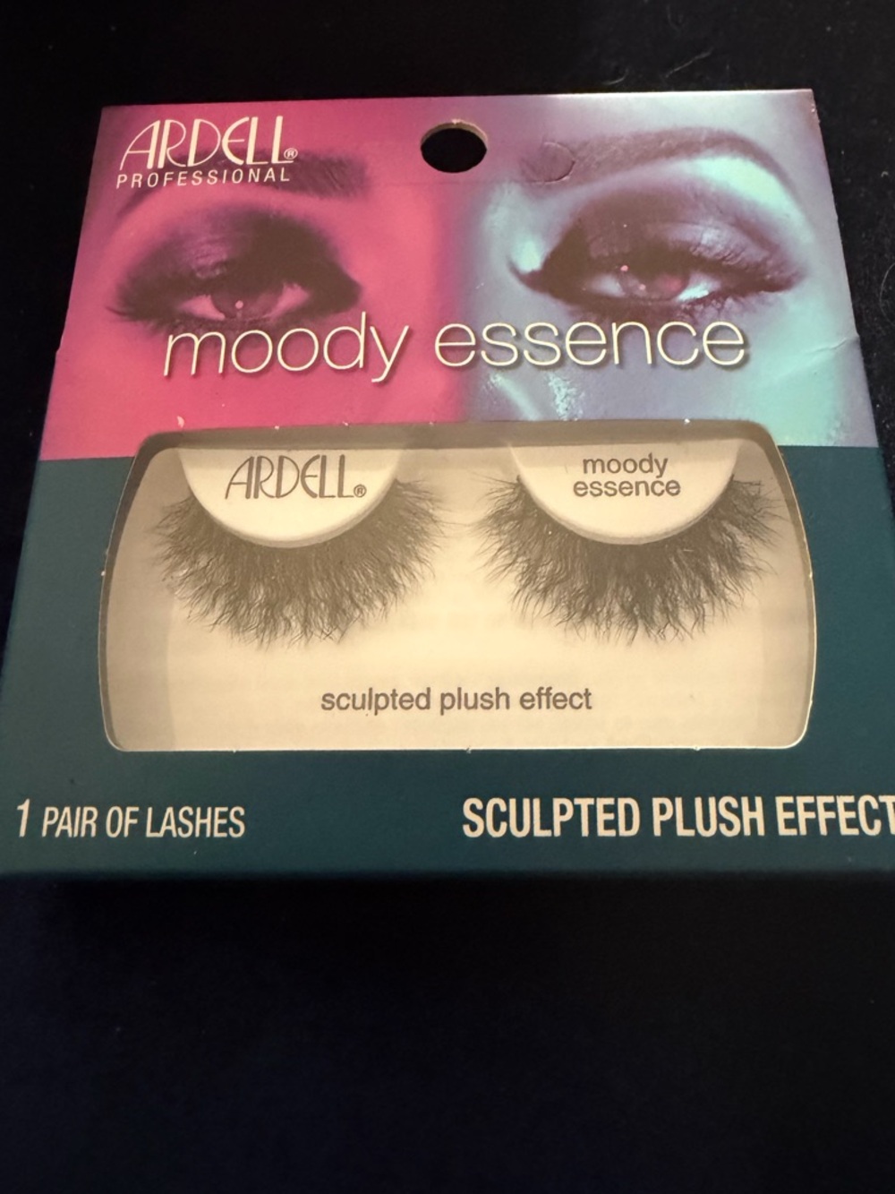 Ardell Professional Moody Essence false eyelashes sculpted plush effect